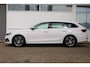 Skoda Octavia Combi 1.0 e-TSI 110pk DSG Business Edition Plus | Achteruitrijcamera | Stoelverwarming | 17" Velgen