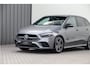 Mercedes-Benz B-klasse 250 e AMG Night Edition, Widescreen, Trekhaak, Camera, Hybride