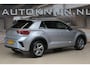 Volkswagen T-Roc 1.5 TSI 150pk R-Line | IQ. Light | Virtual | Navi | PDC assistent | 100% (Dealer) onderhouden label