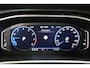 Volkswagen T-Roc 1.5 TSI 150pk R-Line | IQ. Light | Virtual | Navi | PDC assistent | 100% (Dealer) onderhouden label