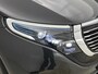 Mercedes-Benz EQC 400 4MATIC 80 kWh | Schuifdak | Trekhaak | Adaptive Cruise Control | Privacy Glass | 360gr Camera | Dodehoek assistent Inclusief 24 maanden Mercedes-Benz Certified garantie voor Europa.