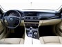 BMW 5-Serie Touring 528xi Executive blauw