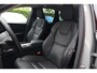 Volvo XC60 T6 Recharge AWD Plus Dark | Stoelverwarming | Trekhaak | Leder | Panoramadak | Pilot Assist | Parkeercamera | Keyless | Glossy Black