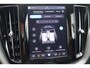 Volvo XC60 T6 Recharge AWD Plus Dark | Stoelverwarming | Trekhaak | Leder | Panoramadak | Pilot Assist | Parkeercamera | Keyless | Glossy Black