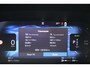 Volvo XC60 T6 Recharge AWD Plus Dark | Stoelverwarming | Trekhaak | Leder | Panoramadak | Pilot Assist | Parkeercamera | Keyless | Glossy Black