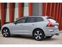 Volvo XC60 T6 Recharge AWD Plus Dark | Stoelverwarming | Trekhaak | Leder | Panoramadak | Pilot Assist | Parkeercamera | Keyless | Glossy Black