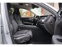 Volvo XC60 T6 Recharge AWD Plus Dark | Stoelverwarming | Trekhaak | Leder | Panoramadak | Pilot Assist | Parkeercamera | Keyless | Glossy Black