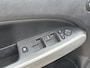 Mazda 2 1.3 BIFUEL Navigator GT | airco | cruise | trekhaak | 5drs | navi | stoel verwarming !
