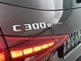 Mercedes-Benz C-klasse Estate 300 e 140 Years Edition | Comfortpakket Plus | Nightpakket | Parkeerpakket met 360°-camera | Trekhaak | Middenconsole metaalstructuur | GUARD 360° Plus | Panoramaschuifdak | Warmtewerend, donkergetint glas | 19" multispaaks lichtmetalen AMG-velgen |