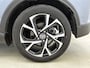 Toyota C-HR / C-HR+ 2.0 Hybrid Style Bi-Tone | Dodehoek detectie | Parkeersensoren voor+achter | FULL LED Verlichting | Navigatie | Apple CarPlay/Android auto | Stoelverwarming | Climate control |