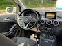 Mercedes-Benz B-klasse 180 Ambition Automaat Xenon Navigatie Cruise Control Climate Control MF Stuurwiel Leder