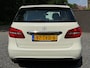 Mercedes-Benz B-klasse 180 Ambition Automaat Xenon Navigatie Cruise Control Climate Control MF Stuurwiel Leder