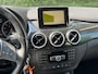 Mercedes-Benz B-klasse 180 Ambition Automaat Xenon Navigatie Cruise Control Climate Control MF Stuurwiel Leder