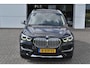 BMW X1 sDrive18i Panaramadak | Leer | Head up | Trekhaak 1700kg | Dealer onderhouden.