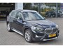 BMW X1 sDrive18i Panaramadak | Leer | Head up | Trekhaak 1700kg | Dealer onderhouden.