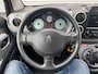Peugeot Partner Tepee 1.2 PureTech Allure,Parkeersensoren,cruisecontrol,trekhaak,Navigatie/bluetooth,