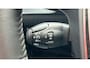Peugeot e-2008 54KWH 156PK ALLURE AVANTAGE AUTOMAAT / NAVI / LEDER / CLIMA / LED / PDC / 17" LMV / KEYLESS / 360 CAMERA / CRUISECONTROL / 1E EIGENAAR / NIEUWSTAAT !!