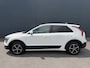 Kia Niro Hybrid 1.6 GDi Dynamic (Stoel-/-stuurverwarming - Camera - Keyless Entry - LED - Adaptieve Cruise Controle - Automatische Airco - Apple Carplay - Navigatie)
