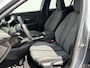Peugeot e-2008 EV Active Pack 50 kWh SOH 100% | Navigatie | Cruise control | Carplay |