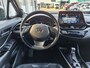 Toyota C-HR / C-HR+ 1.8 Hybrid Dynamic Sport | Trekhaak | JBL | Navi | Alcantara/Lee
