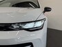 Volkswagen Golf Variant 1.5 eTSI Life Edition DEMO! Camera Travel Assist ACC Digital Cockpit Pro 12,9” Navi CarPlay Stoel Stuurverwarming 3-Zone Clima Side Assist