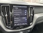 Volvo XC60 2.0 T8 455 pk Plug-in hybrid AWD Ultimate Bright Long Range Trekhaak Panoramadak 360 Camera Head-Up Display Harman Kardon Audio Elektrische Stoelen 21 Inch Velgen Pilot Assist ACC Stuurverwarming Stoelverwarming Apple Carplay Android Auto S Vol Opties 1e Eigenaar Plug in Hybride