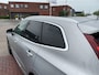 Volvo XC60 2.0 T8 455 pk Plug-in hybrid AWD Ultimate Bright Long Range Trekhaak Panoramadak 360 Camera Head-Up Display Harman Kardon Audio Elektrische Stoelen 21 Inch Velgen Pilot Assist ACC Stuurverwarming Stoelverwarming Apple Carplay Android Auto S Vol Opties 1e Eigenaar Plug in Hybride
