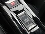 Peugeot e-208 EV GT 50 kWh 136pk | Navigatie | Panoramadak | Achteruitrijcamera | Keyless start | Full Led koplampen | Climate Control | Cruise Control | Parkeersensoren v+a | 3D Cockpit | Apple Carplay / Android Auto | Dodehoeksensor | Elektrisch inklapbare spiegels | Sfeerverlichting | Donker getint glas | 17" lichtmetalen velgen |