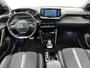 Peugeot e-208 EV GT 50 kWh 136pk | Navigatie | Panoramadak | Achteruitrijcamera | Keyless start | Full Led koplampen | Climate Control | Cruise Control | Parkeersensoren v+a | 3D Cockpit | Apple Carplay / Android Auto | Dodehoeksensor | Elektrisch inklapbare spiegels | Sfeerverlichting | Donker getint glas | 17" lichtmetalen velgen |