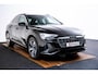 Audi Q8 Sportback e-tron 55 quattro S Edition 115 kWh Panoramadak - Stoelverwarming/achter - S Sportstoelen - B&O - Head up - Assistentiepakket Tour - Parkeerassistent - Uitgebreide interieurvoorverwarming -