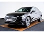 Audi Q8 Sportback e-tron 55 quattro S Edition 115 kWh Panoramadak - Stoelverwarming/achter - S Sportstoelen - B&O - Head up - Assistentiepakket Tour - Parkeerassistent - Uitgebreide interieurvoorverwarming -