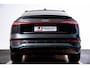 Audi Q8 Sportback e-tron 55 quattro S Edition 115 kWh Panoramadak - Stoelverwarming/achter - S Sportstoelen - B&O - Head up - Assistentiepakket Tour - Parkeerassistent - Uitgebreide interieurvoorverwarming -