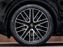 Porsche Cayenne 3.0 E-Hybrid Black Edition | Achterasbest. | Trekhaak | SportDesign | 18-weg | InnoDrive | Pano |