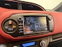 Toyota Yaris 1.5 Hybrid Bi-Tone | Panoramadak | Stoelverwarming |