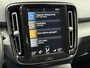 Volvo XC40 1.5 T5 262pk Recharge | Lederen bekleding | Trekhaak wegklapbaar (1800kg trekgewicht) | 19 inch velgen | Camera | Apple CarPlay | Navigatie | Cruise control | Stoelverwarming voor&achter | Stuurverwarming | Full-LED | DAB | Keyless | Dodehoekdetectie | Volledig onderhouden