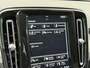 Volvo XC40 1.5 T5 262pk Recharge | Lederen bekleding | Trekhaak wegklapbaar (1800kg trekgewicht) | 19 inch velgen | Camera | Apple CarPlay | Navigatie | Cruise control | Stoelverwarming voor&achter | Stuurverwarming | Full-LED | DAB | Keyless | Dodehoekdetectie | Volledig onderhouden