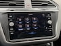 Volkswagen Tiguan 1.5 TSI R-Line Business+ | Camera | Harmon Kardon | Adaptive Cruise Control | Lase Assist | Trekhaak |