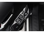 Toyota Hilux 2.8 D-4D Xtra Cab Professional premium Unieke verhoogde uitvoering met luchtvering en Laserlight-verlichting.