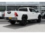 Toyota Hilux 2.8 D-4D Xtra Cab Professional premium Unieke verhoogde uitvoering met luchtvering en Laserlight-verlichting.