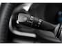 Toyota Hilux 2.8 D-4D Xtra Cab Professional premium Unieke verhoogde uitvoering met luchtvering en Laserlight-verlichting.