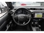 Toyota Hilux 2.8 D-4D Xtra Cab Professional premium Unieke verhoogde uitvoering met luchtvering en Laserlight-verlichting.