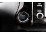 Toyota Hilux 2.8 D-4D Xtra Cab Professional premium Unieke verhoogde uitvoering met luchtvering en Laserlight-verlichting.