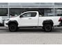 Toyota Hilux 2.8 D-4D Xtra Cab Professional premium Unieke verhoogde uitvoering met luchtvering en Laserlight-verlichting.