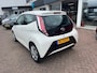 Toyota Aygo 1.0 VVT-i X-Play Airco Navigatie Bluet. CV