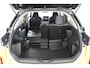Toyota Yaris Cross 1.5 Hybrid Executive | leder-Stof bekleding | Trekhaak | Parkeersensoren | Navigatie |