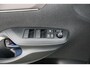 Toyota Yaris Cross 1.5 Hybrid Executive | leder-Stof bekleding | Trekhaak | Parkeersensoren | Navigatie |