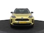 Toyota Yaris Cross 1.5 Hybrid Executive | leder-Stof bekleding | Trekhaak | Parkeersensoren | Navigatie |