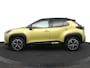 Toyota Yaris Cross 1.5 Hybrid Executive | leder-Stof bekleding | Trekhaak | Parkeersensoren | Navigatie |