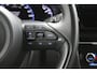 Toyota Yaris Cross 1.5 Hybrid Executive | leder-Stof bekleding | Trekhaak | Parkeersensoren | Navigatie |