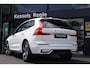 Volvo XC60 2.0 T6 Plug-in hybrid AWD Plus Dark | Pano | Memory | H&K | ACC | 360 | Bliss | Leer | Stuur/Stoelverwarming
